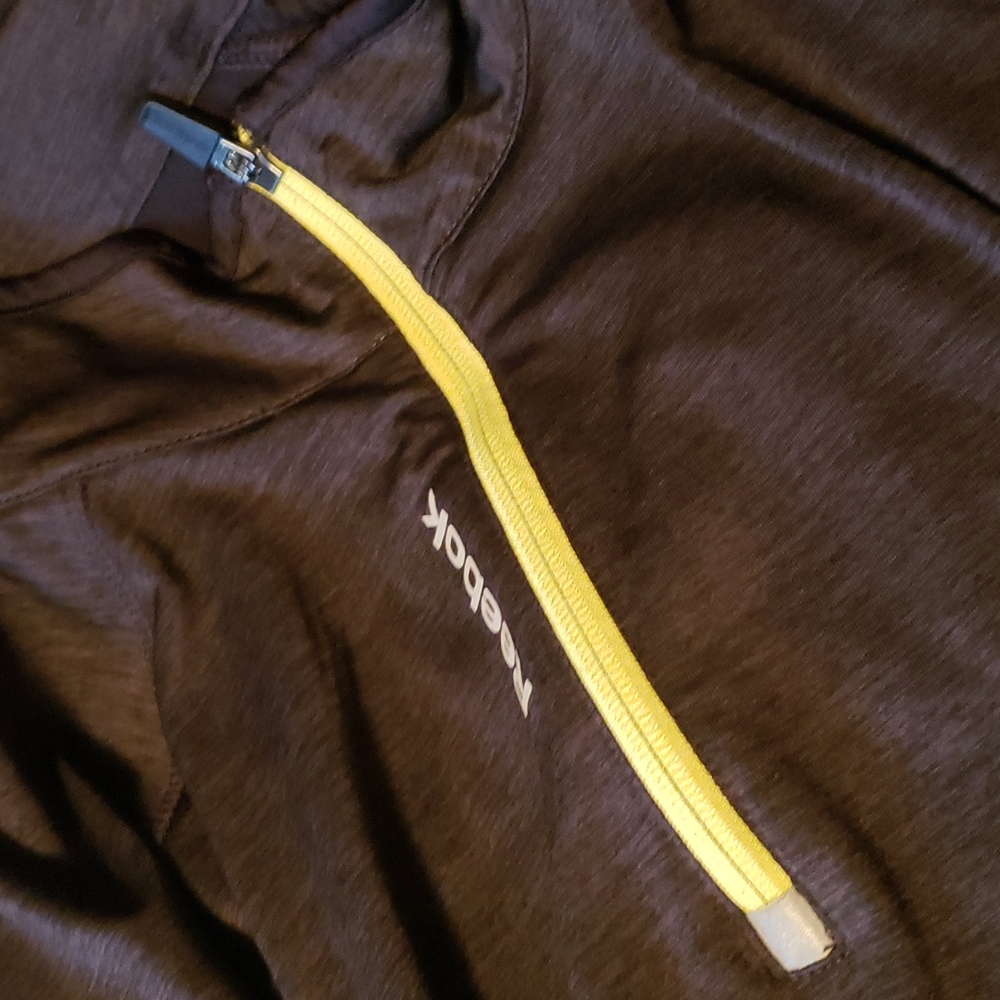 Men's XXL Black and Yellow Trimmed Reebok 1/4 Zip Long Sleeve Running Shirt